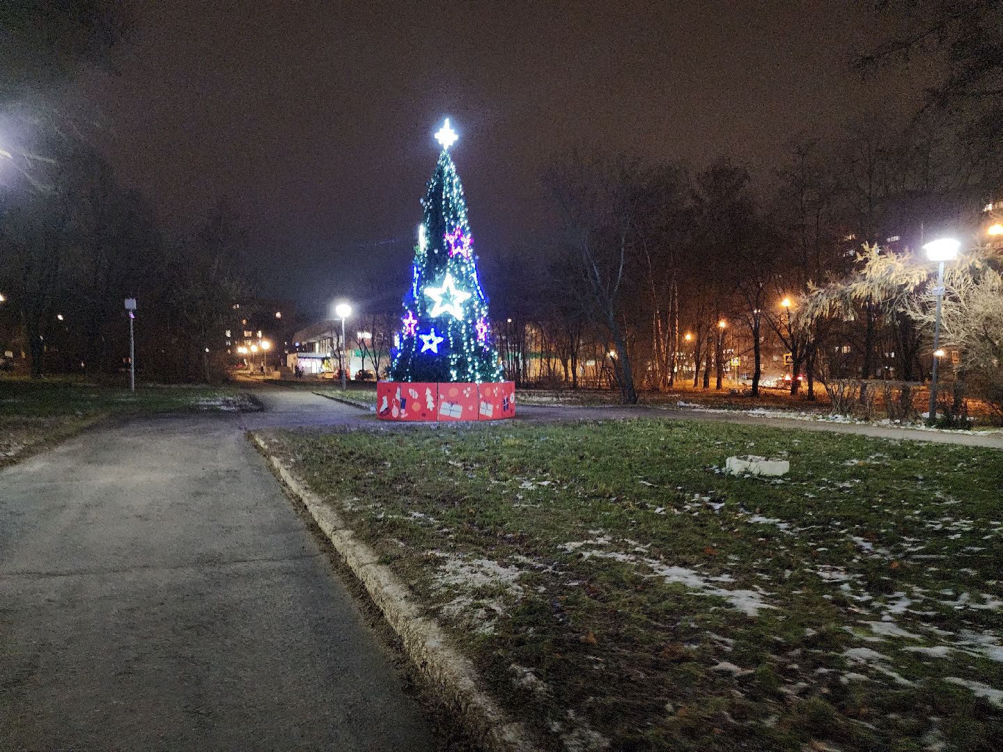 черноголовка, новый год, украшение города, вертикалка,