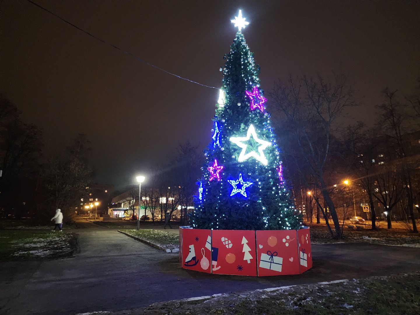 черноголовка, новый год, украшение города, вертикалка,