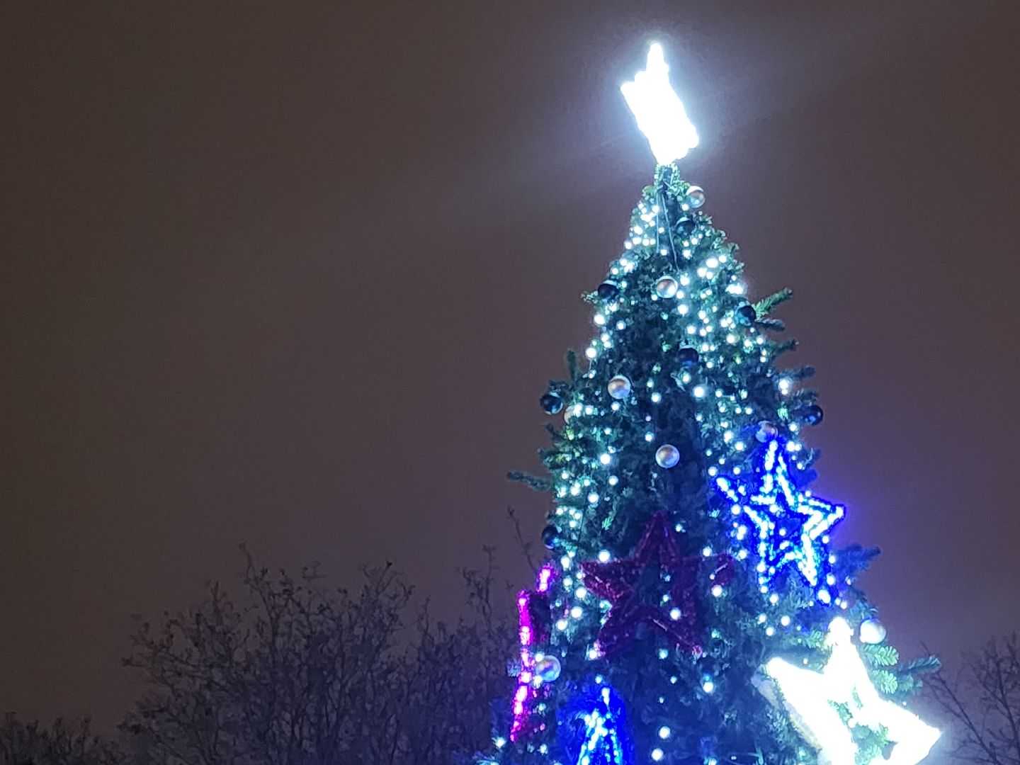 черноголовка, новый год, украшение города, вертикалка,