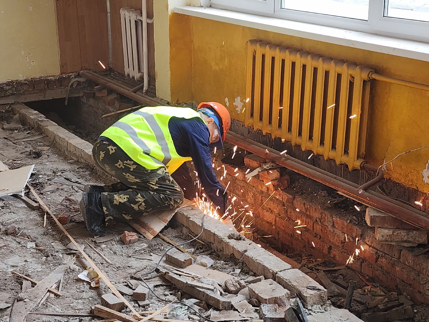 серпухов, подмосковье, капремонт школы, обновление, 17 школа, президентская программа, вертикалки,