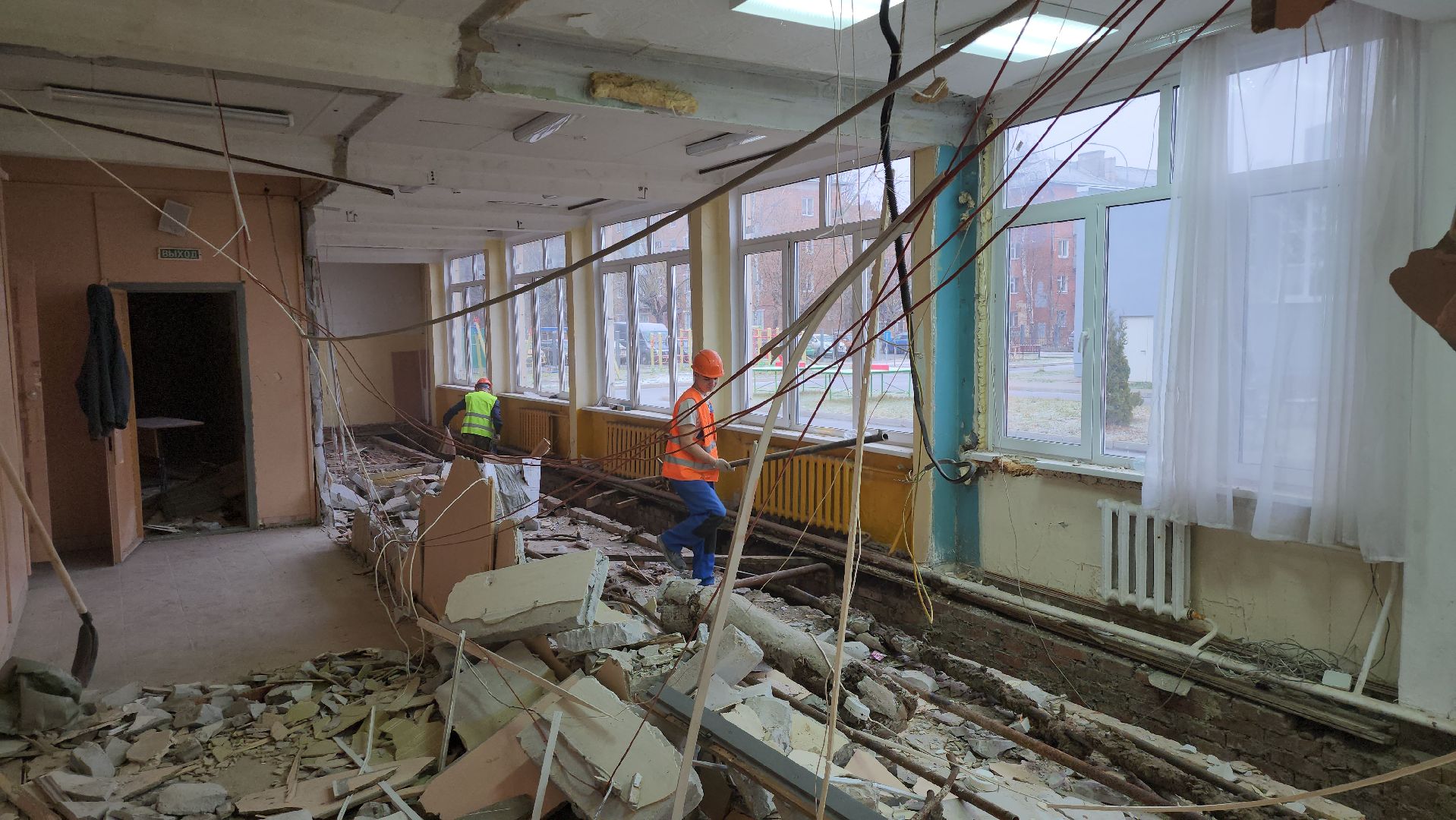 серпухов, подмосковье, капремонт школы, обновление, 17 школа, президентская программа, вертикалки,