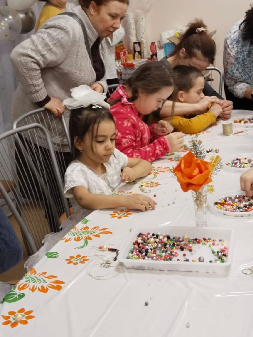 центр социального обслуживания, ивантеевка, день инвалида, праздник, дети с особенностями развития, музыка, пение, подарки,вертикалки,