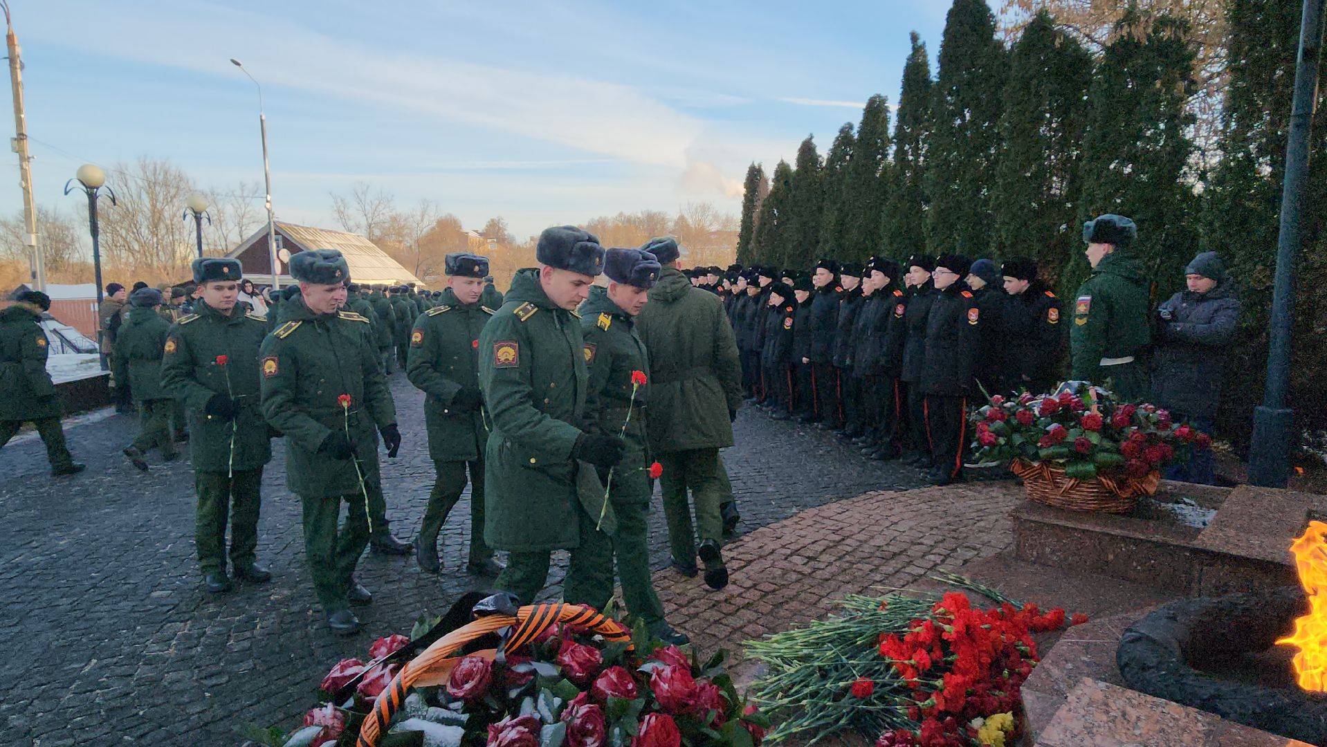 серпухов, контрнаступление под москвой, вечный огонь, соборная гора, митинг памяти,