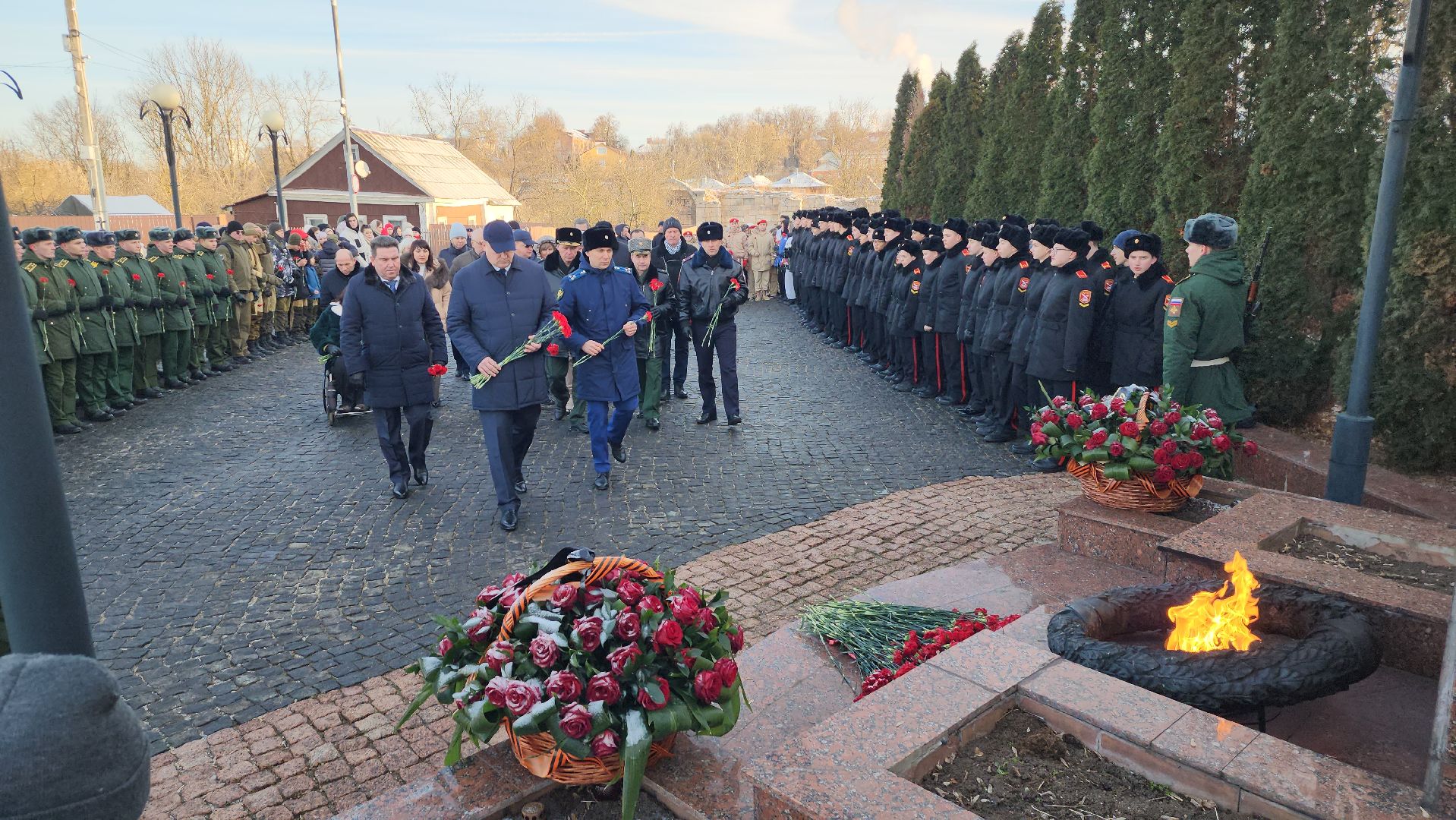 серпухов, контрнаступление под москвой, вечный огонь, соборная гора, митинг памяти,