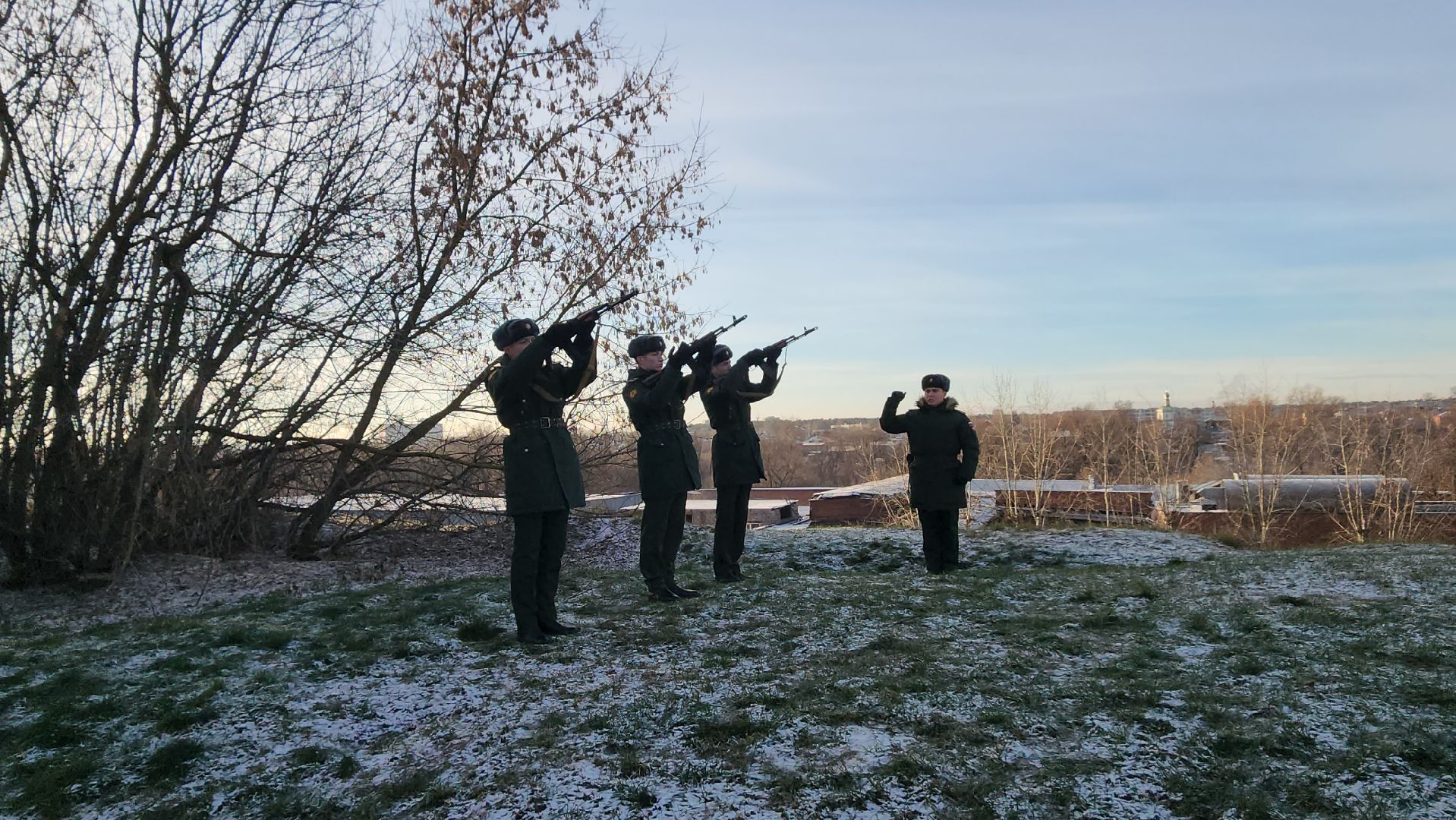 серпухов, контрнаступление под москвой, вечный огонь, соборная гора, митинг памяти,
