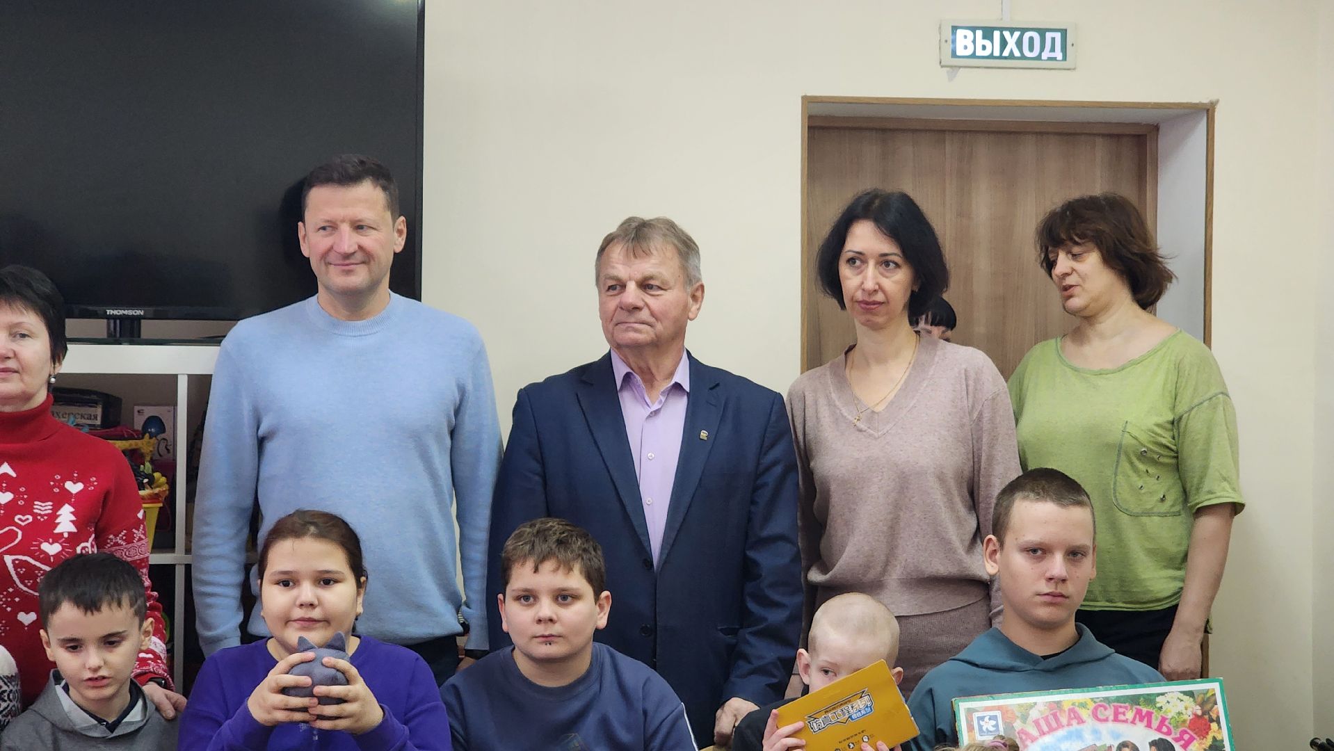 протвино, коробка храбрости, реабилитационный центр, дети, подарки,