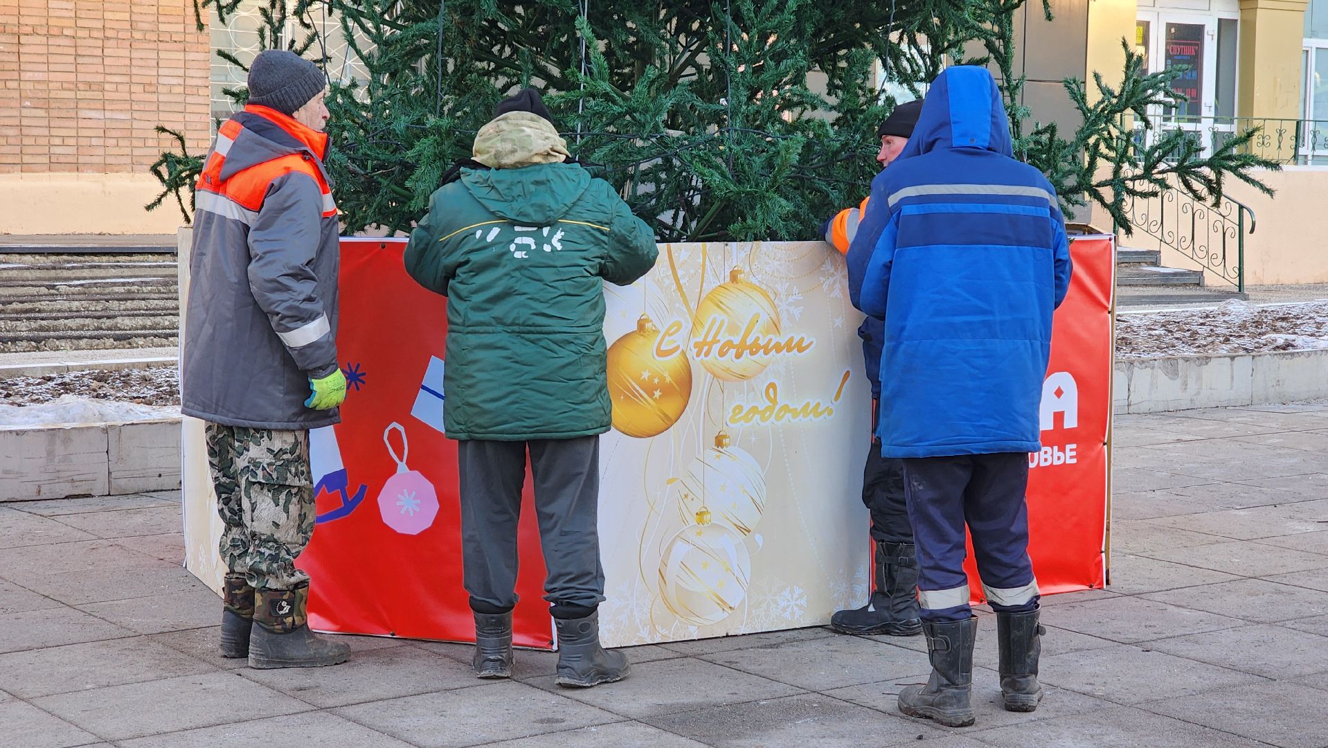 кашира, новогодняя елка, благоустройство, украшение города к новому году, вертикалки,