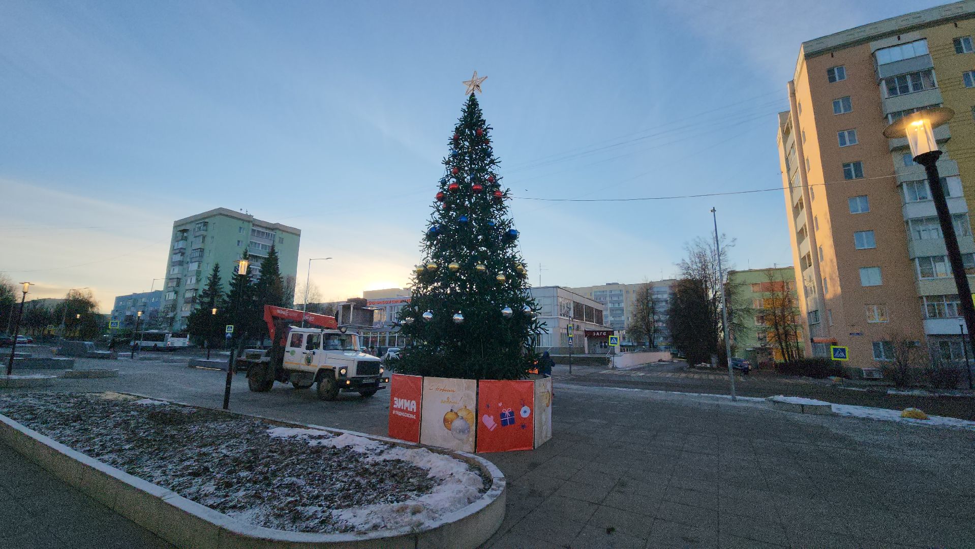 кашира, новогодняя елка, благоустройство, украшение города к новому году, вертикалки,