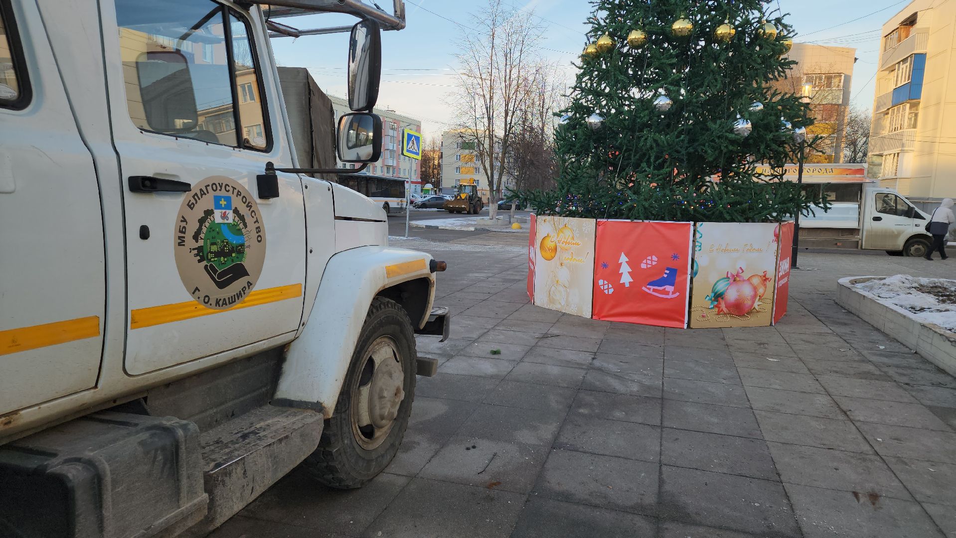 кашира, новогодняя елка, благоустройство, украшение города к новому году, вертикалки,