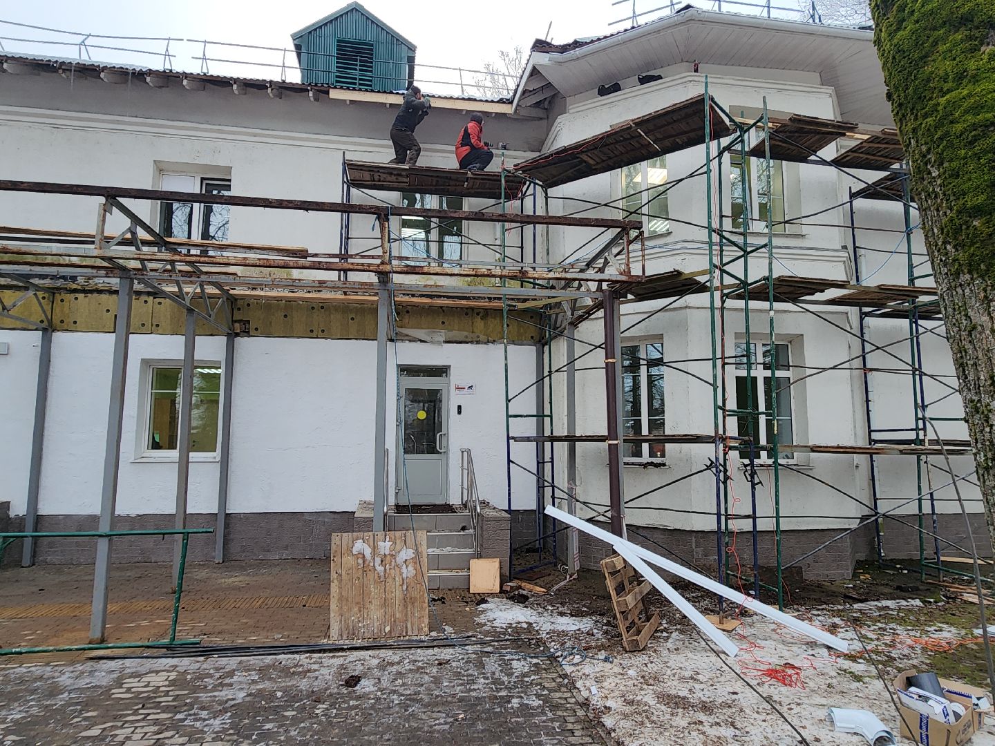 ремонт, ремонт кровли, ремонт поликлиники,вертикалки,