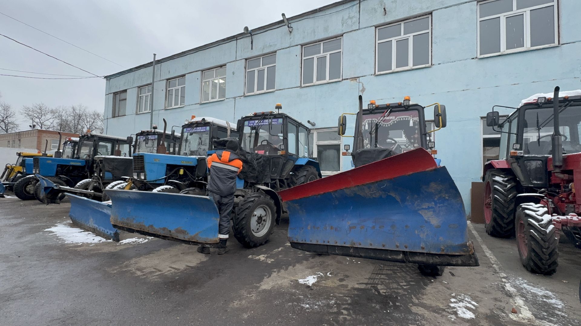 Солнечногорск, мбу дез, вертикалки, коммунальная техника, новые машины,