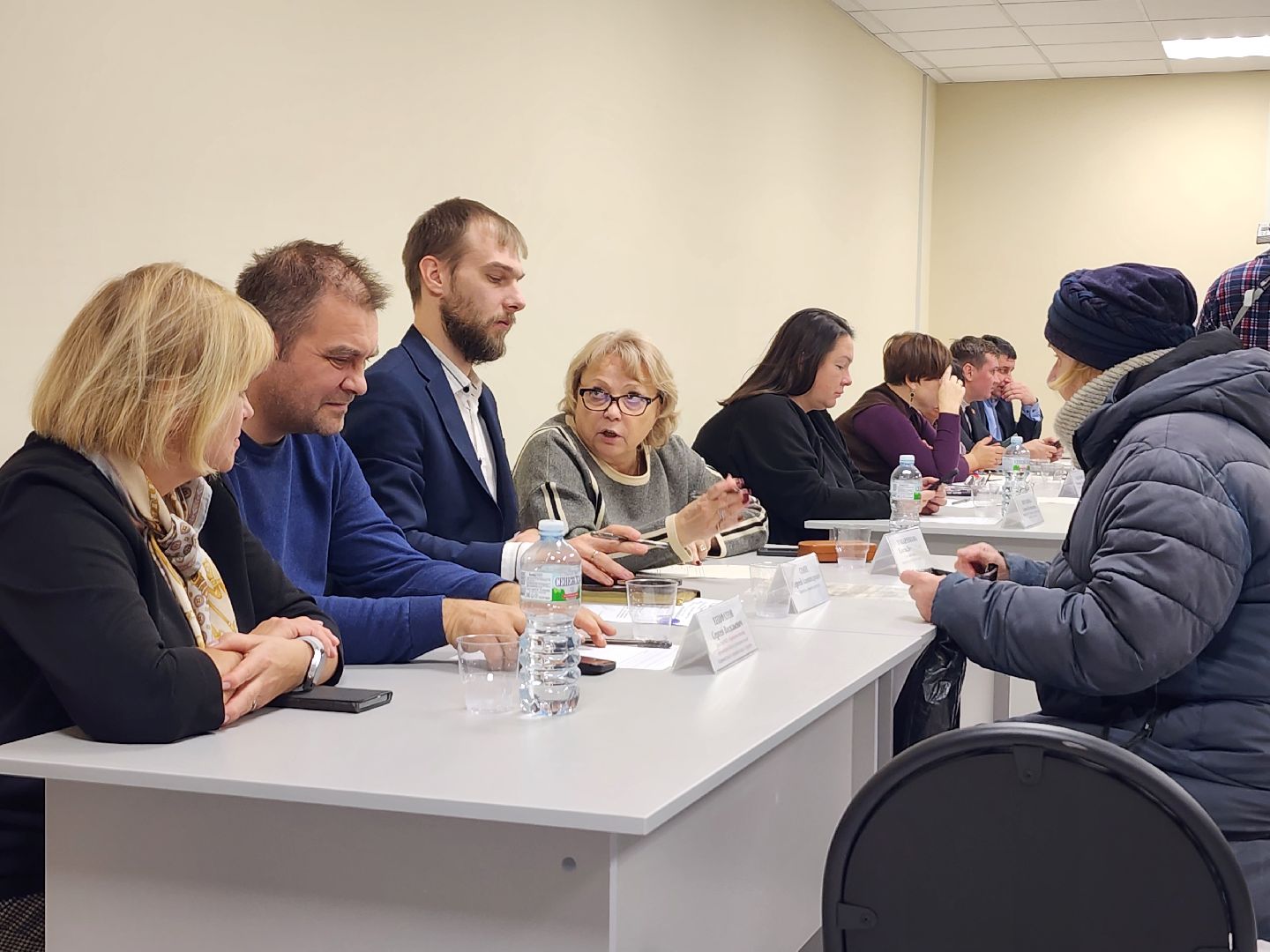 серпухов, деревня нижнее шахлово, дороги, центр профориентации молодежи,выездная администрация,