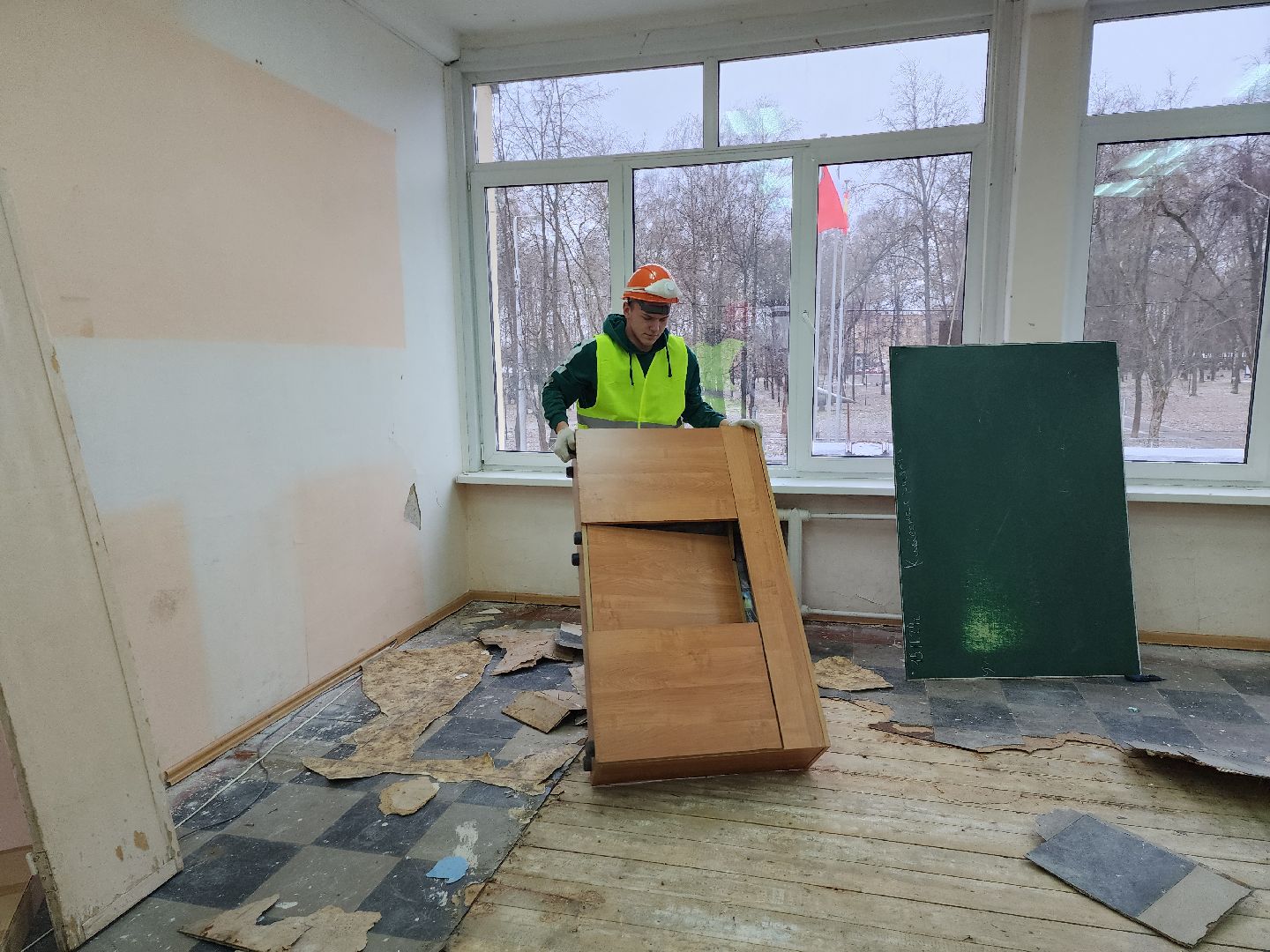 серпухов, подмосковье, капремонт школы, президентская программа, фасад, вертикалки,