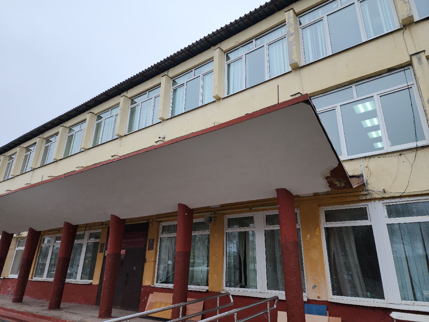 серпухов, подмосковье, капремонт школы, президентская программа, фасад, вертикалки,