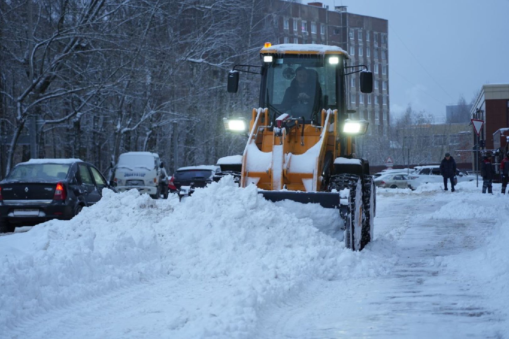 ЖКХ, Снегопад, Коммунальные службы, Сергиев Посад, Сергиево-Посадский городской округ, Зима, вертикалки,