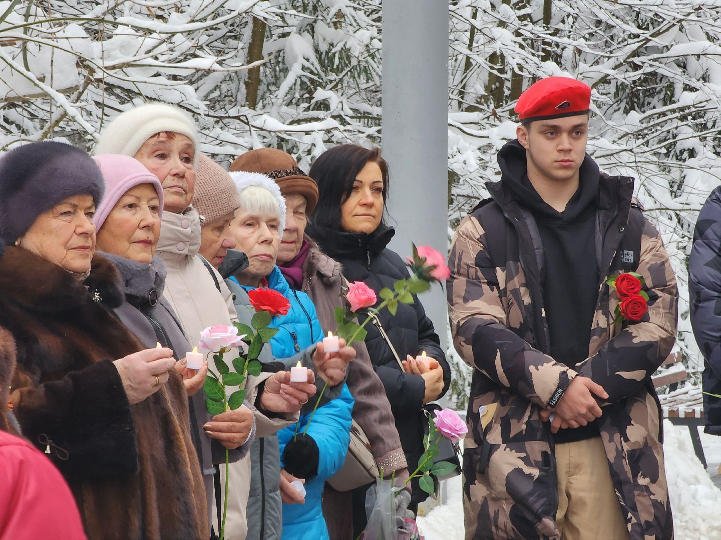 Дубна, День Героев Отечества, Память, Ветераны, Школьники, Акция, вертикалки,