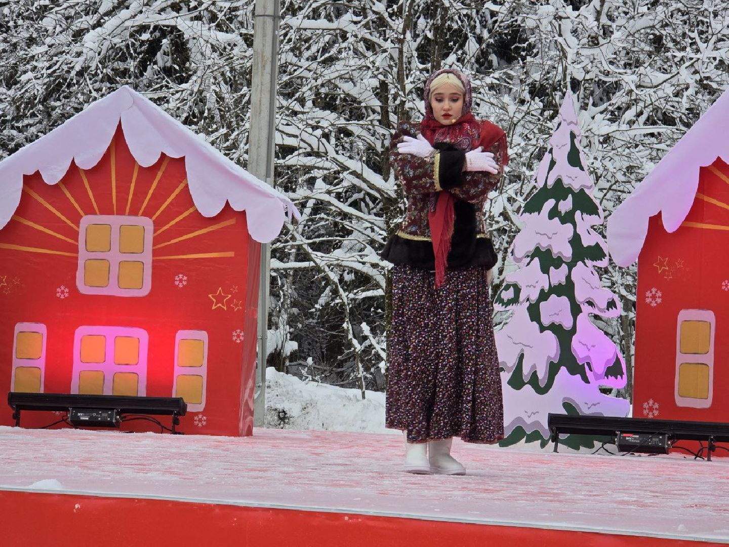 можайск, можайский городской округ, подмосковье, новый год, кремлевская елка, главное дерево страны, елька, соборная площадь, праздник, новогодние праздники, вертикалки,