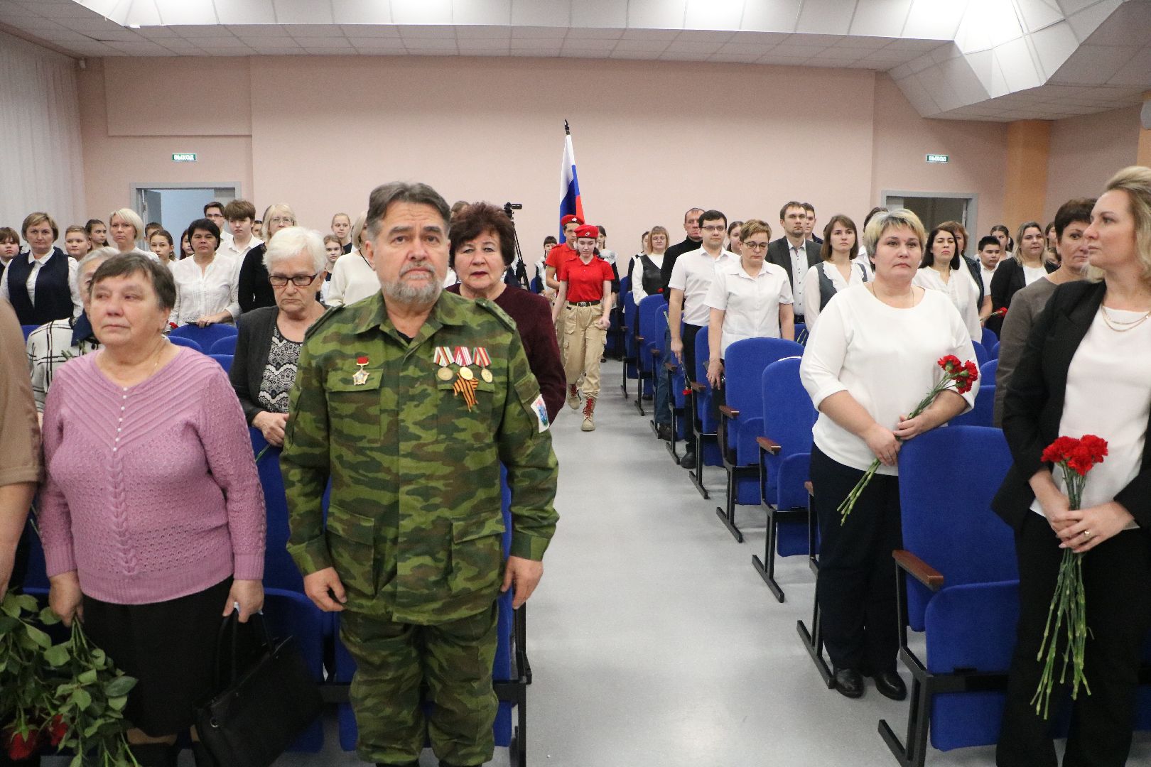 лотошино, лотошинская школа 1, сво, спецоперация, парта героя, образование, вертикалки,