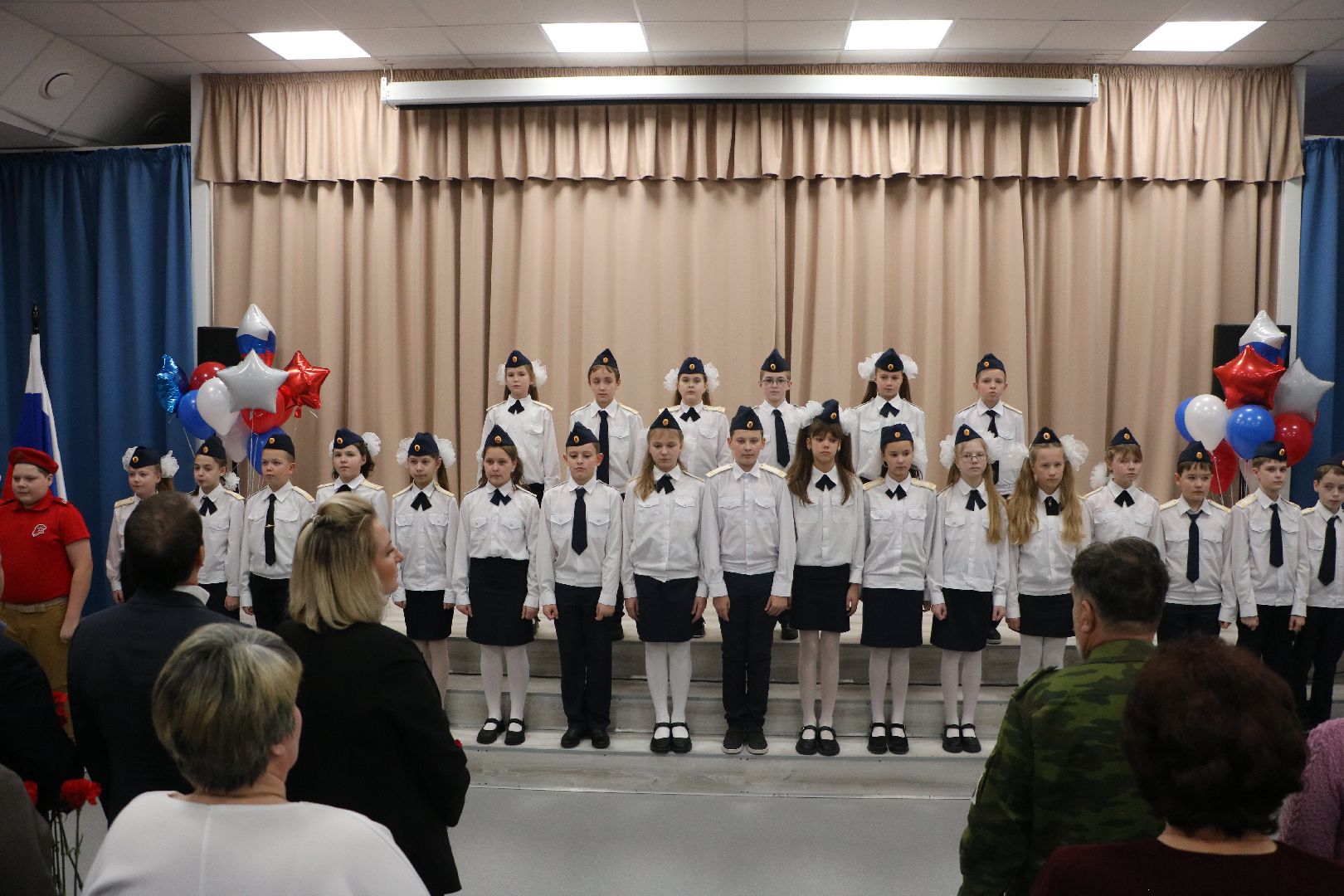 лотошино, лотошинская школа 1, сво, спецоперация, парта героя, образование, вертикалки,