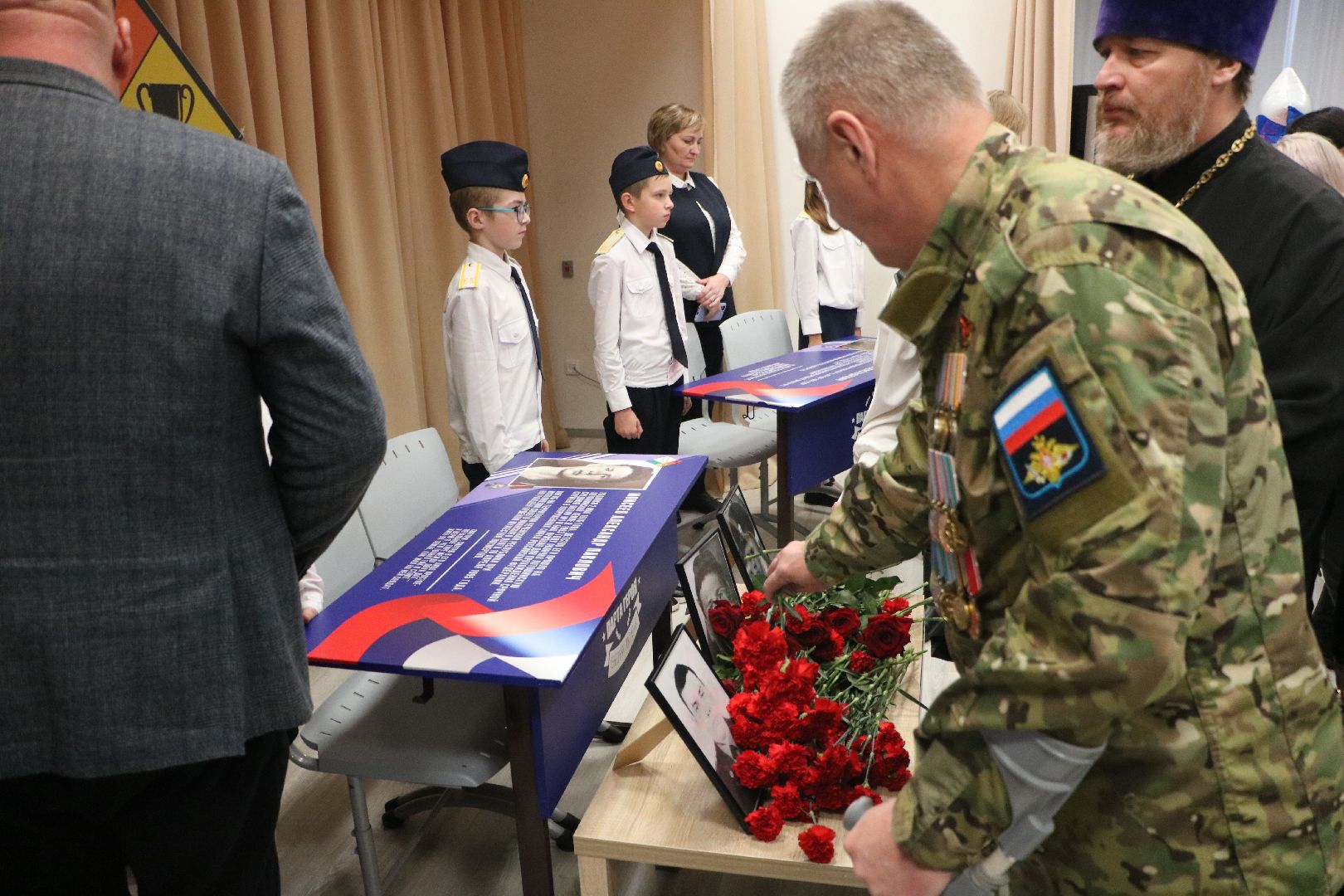 лотошино, лотошинская школа 1, сво, спецоперация, парта героя, образование, вертикалки,