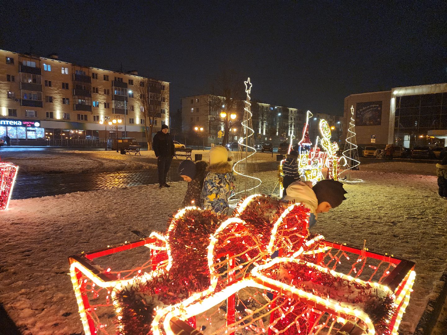 серпухов, подмосковье, новй год, инсталляции, украсили город, вертикалки,
