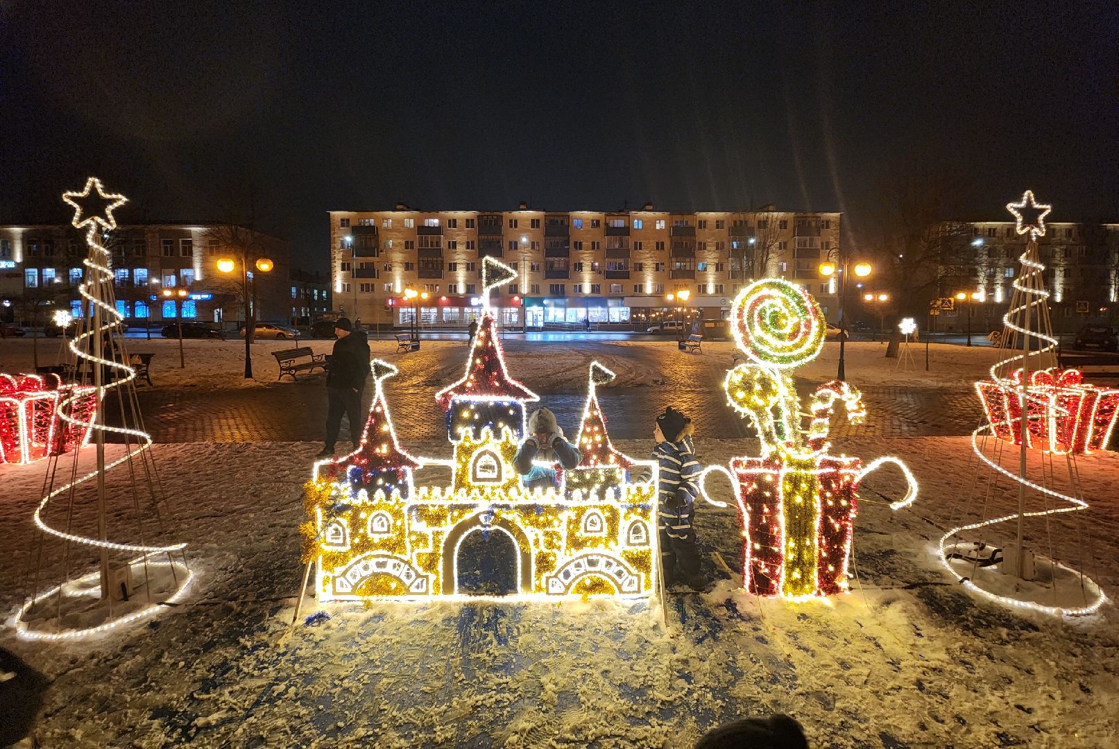 серпухов, подмосковье, новй год, инсталляции, украсили город, вертикалки,