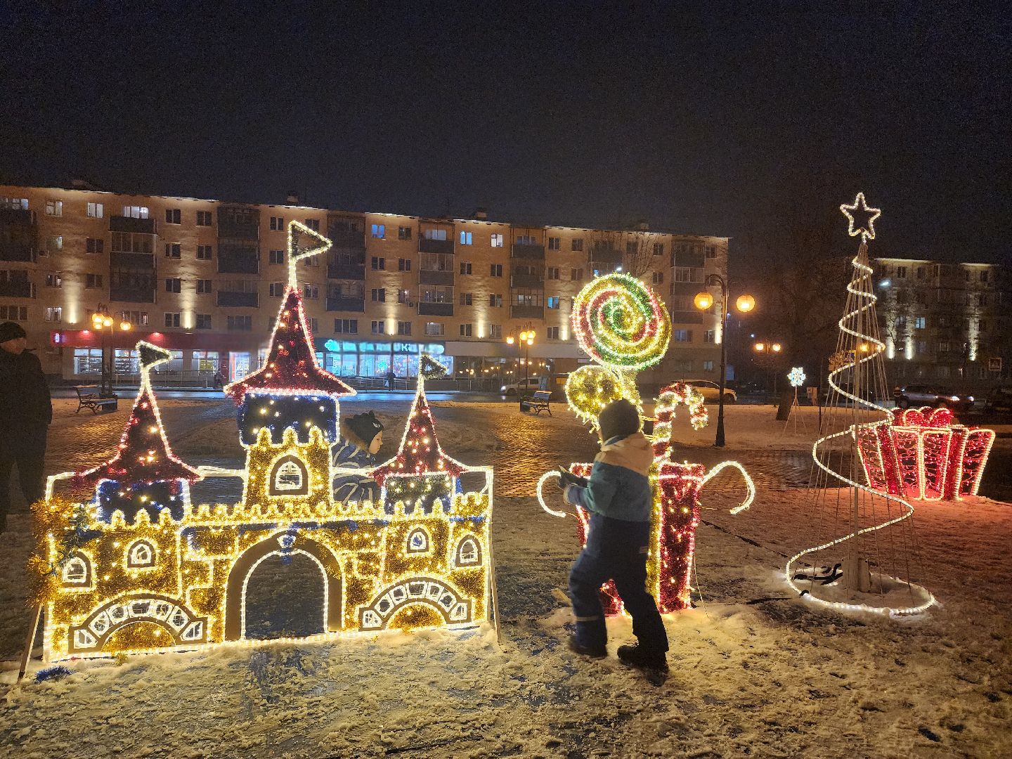 серпухов, подмосковье, новй год, инсталляции, украсили город, вертикалки,
