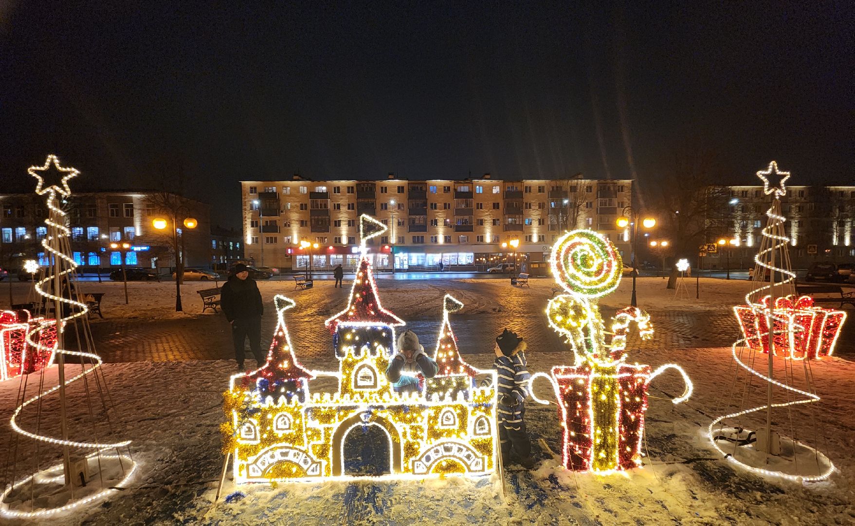 серпухов, подмосковье, новй год, инсталляции, украсили город, вертикалки,