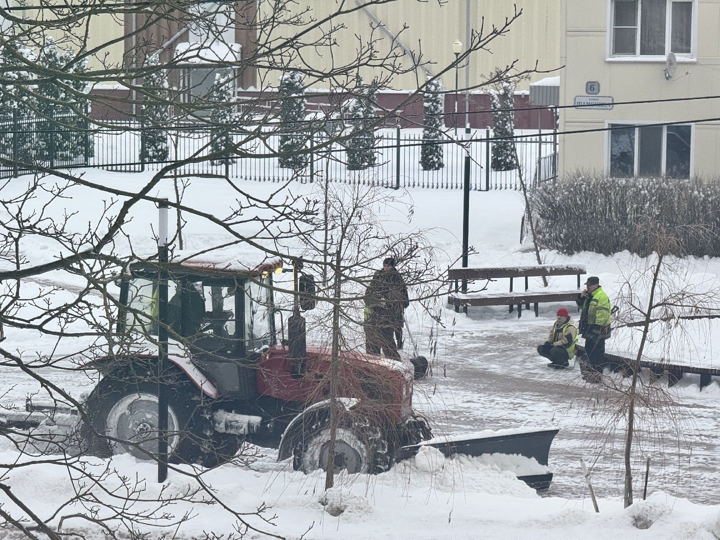 шаховская, уборка снега, зима, коммунальная служба, вертикалки,