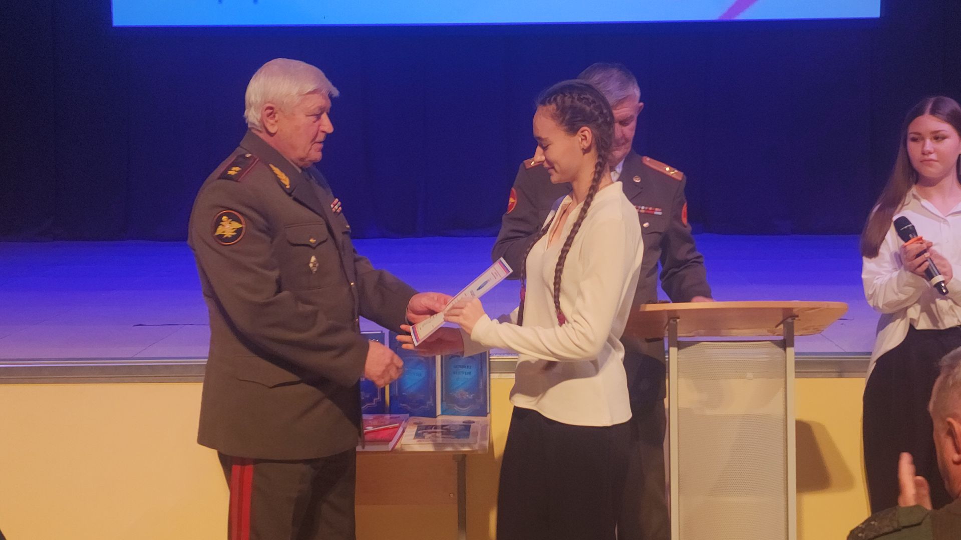 волоколамск, день героев отечества, концерт, кадеты подмосковья, вертикалки,