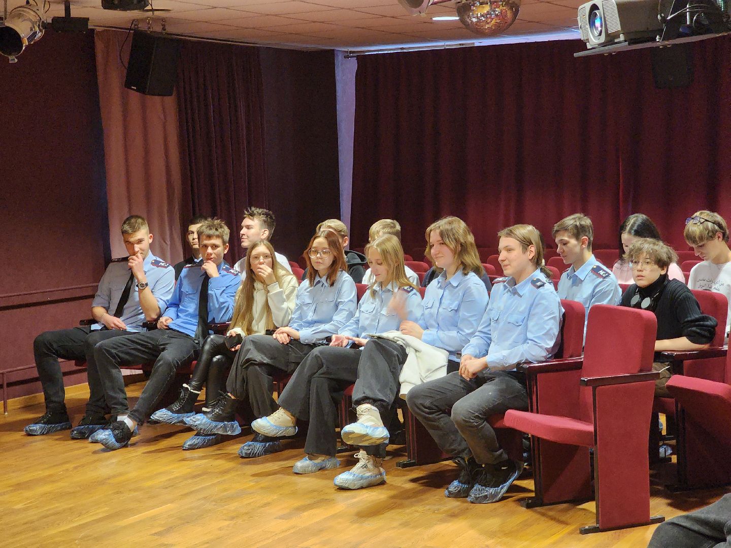 подольск, территория будущего, молодежный центр, кузнечики, игра, день конституции,