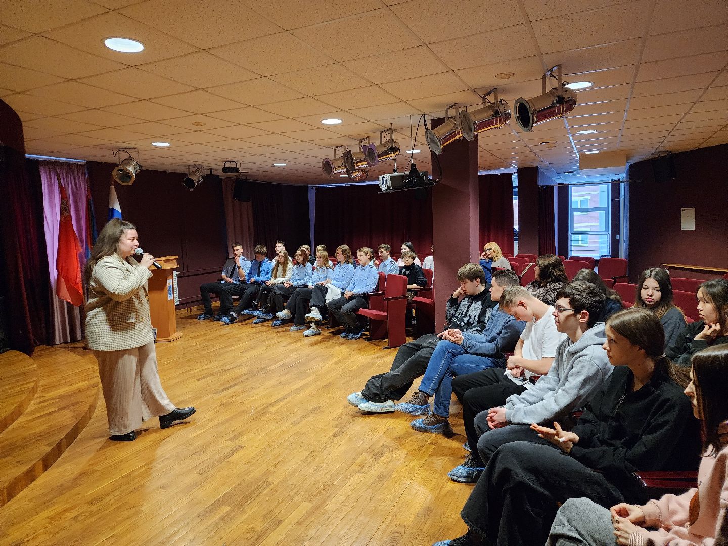 подольск, территория будущего, молодежный центр, кузнечики, игра, день конституции,