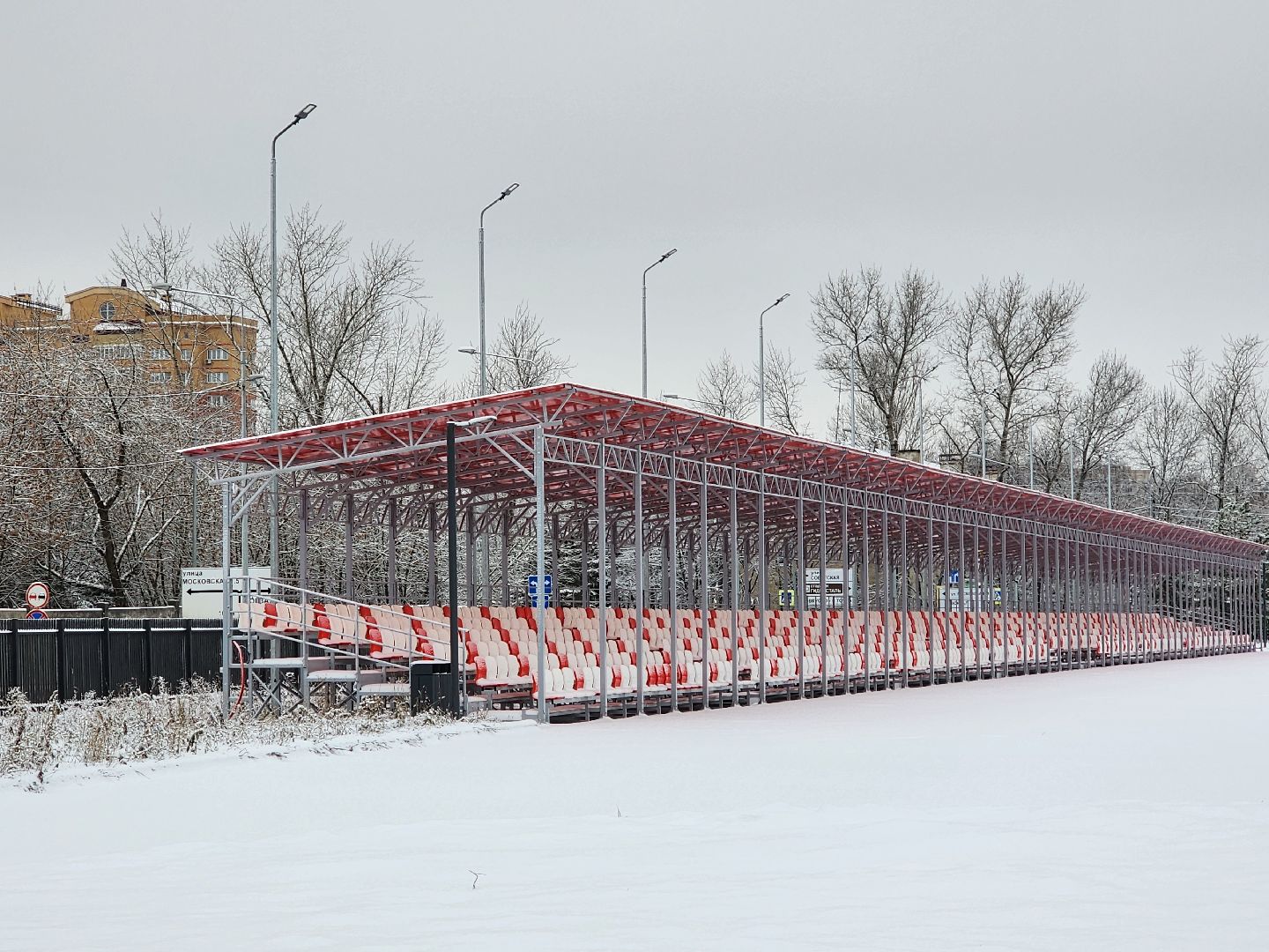 Чехов, стадион Гидросталь, реконструкция, капитальный ремонт, обновление, открытие, ввод в эксплуатацию, заместитель главы округа Павел Сибарсов, госпрограмма московской области Спорт Подмосковья, вертикалки,