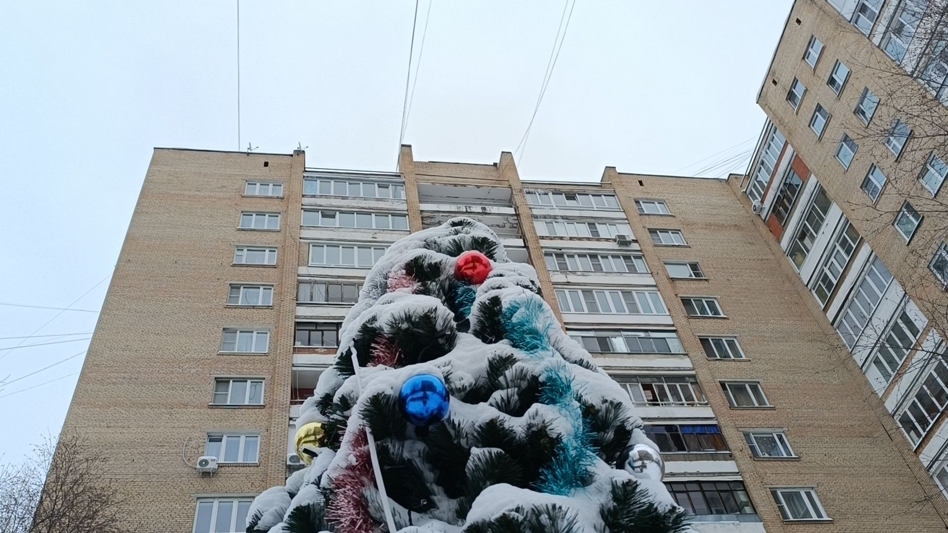 новый год, жкх, лобня, украшение к новому году, вертикалки,