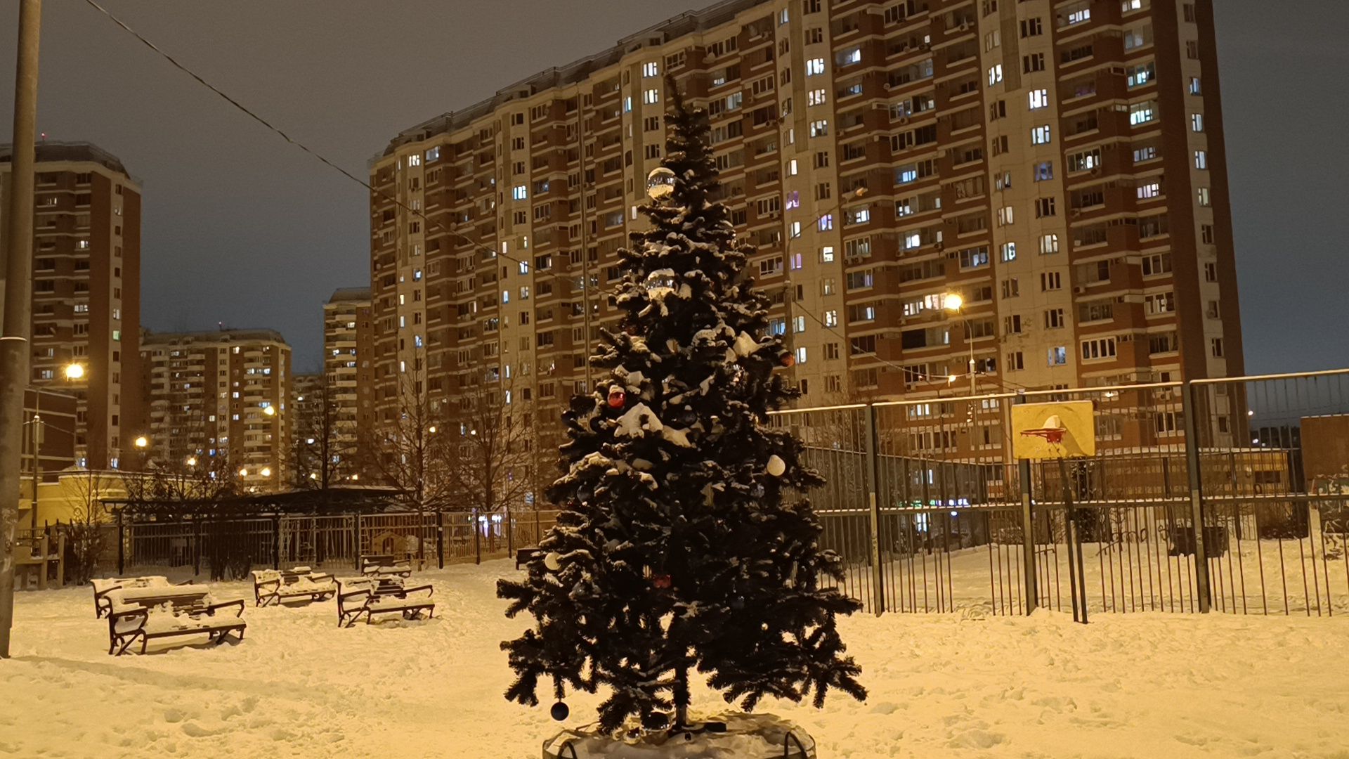 новый год, жкх, лобня, украшение к новому году, вертикалки,