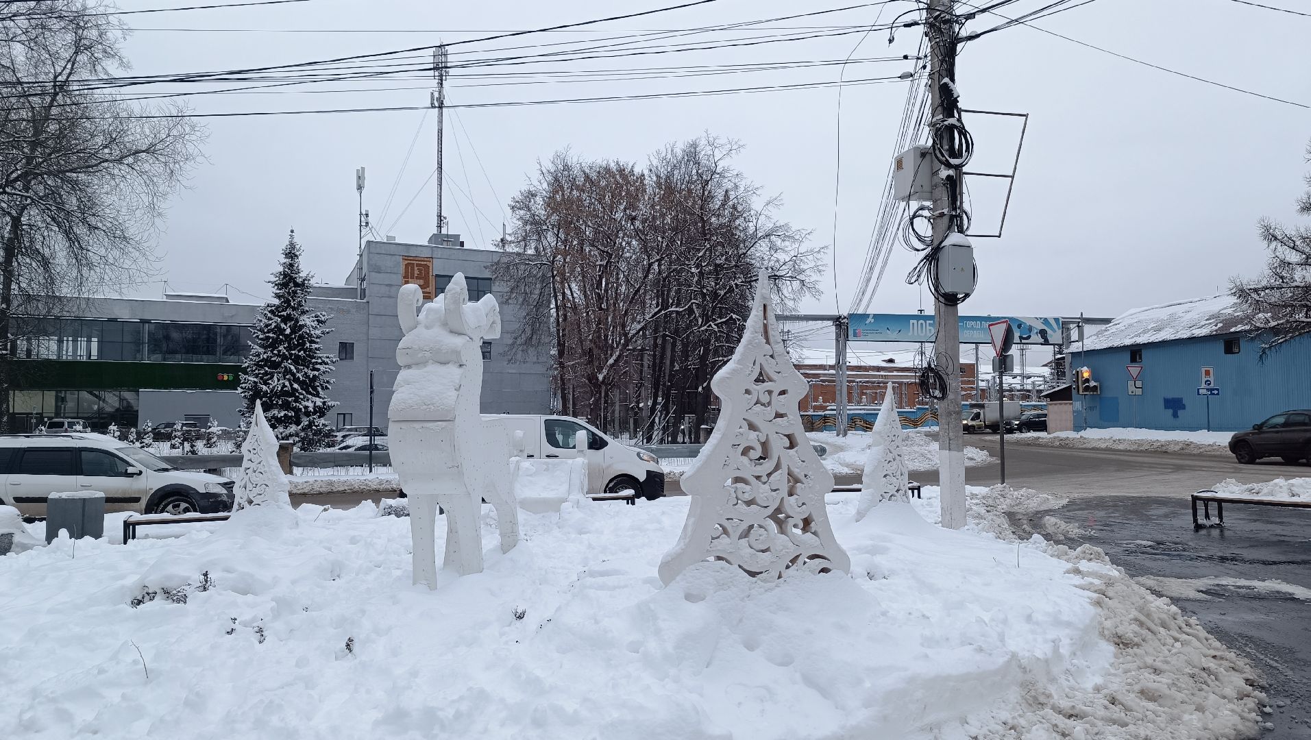новый год, жкх, лобня, украшение к новому году, вертикалки,