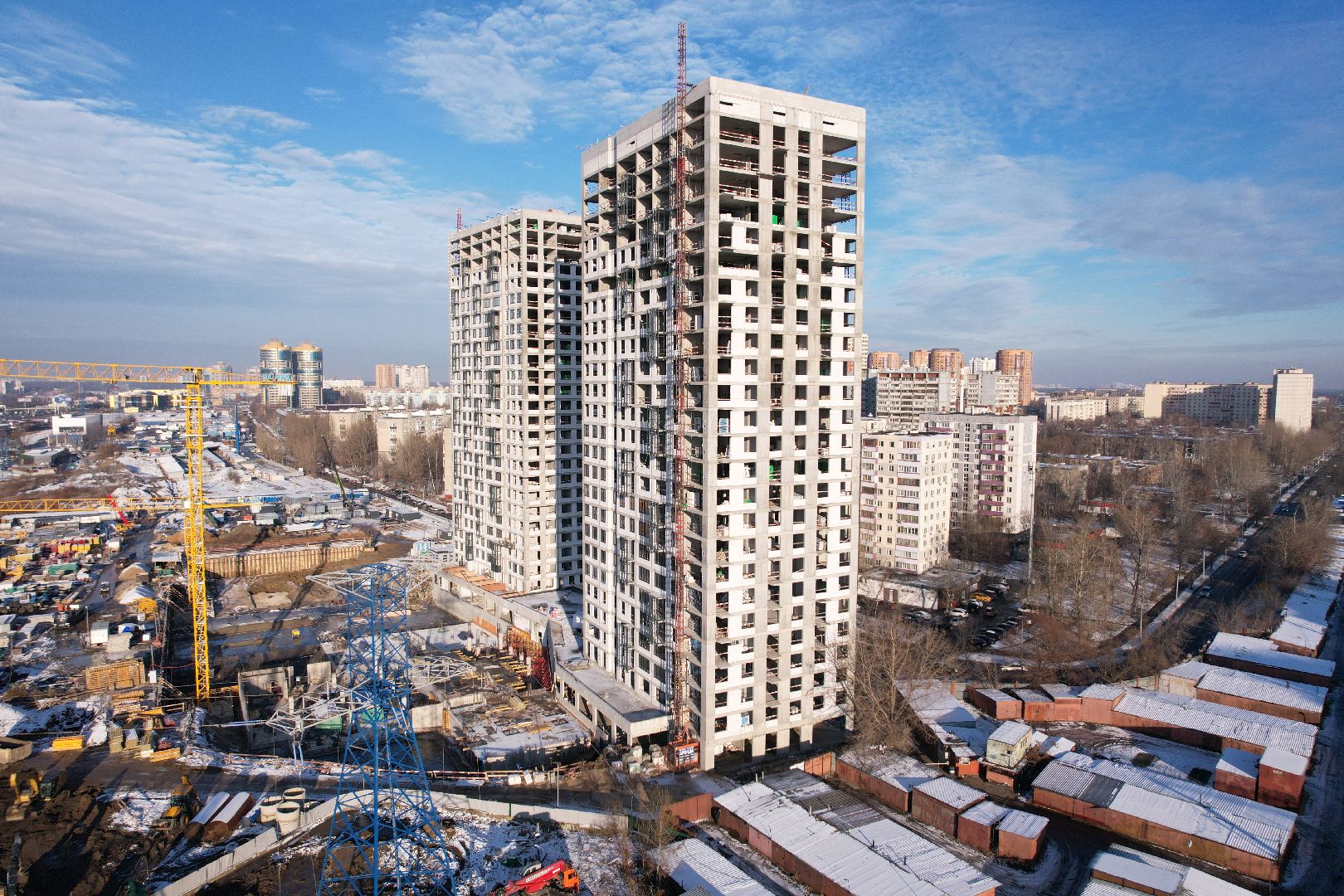 видео с коптера, строительство, реутов, жилой дом,