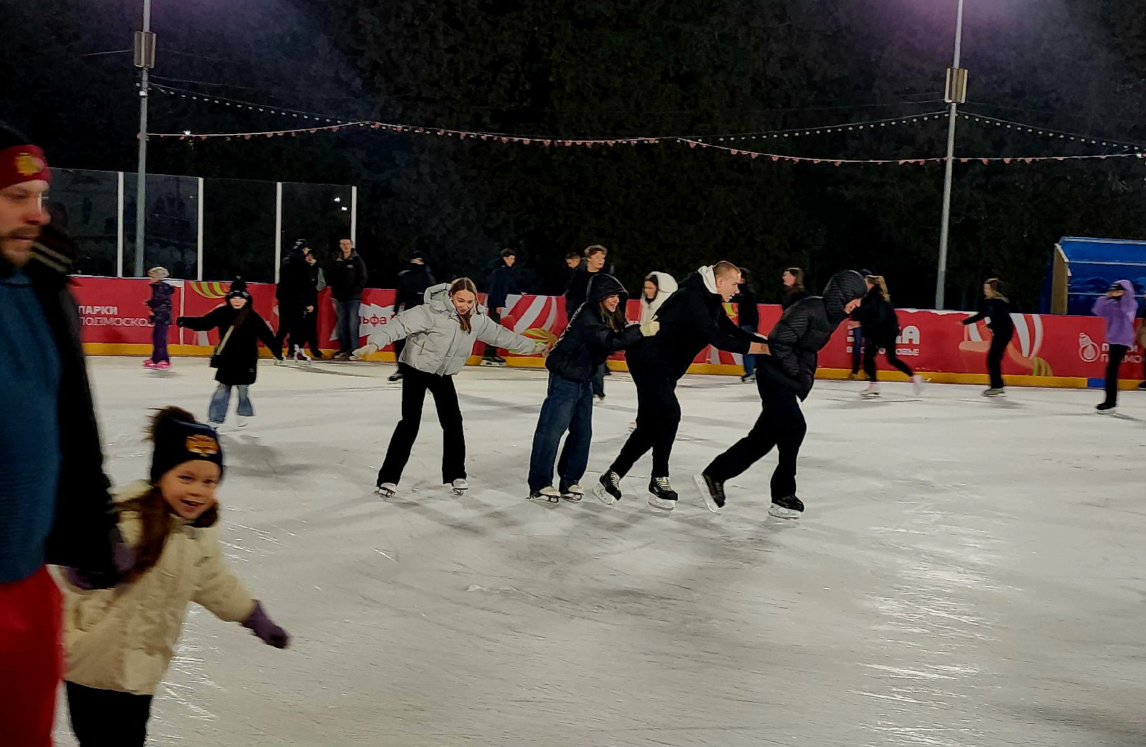 серпухов, подмосковье, каток в серпухове, зима в подмосковье, парк питомник, вертикалки,