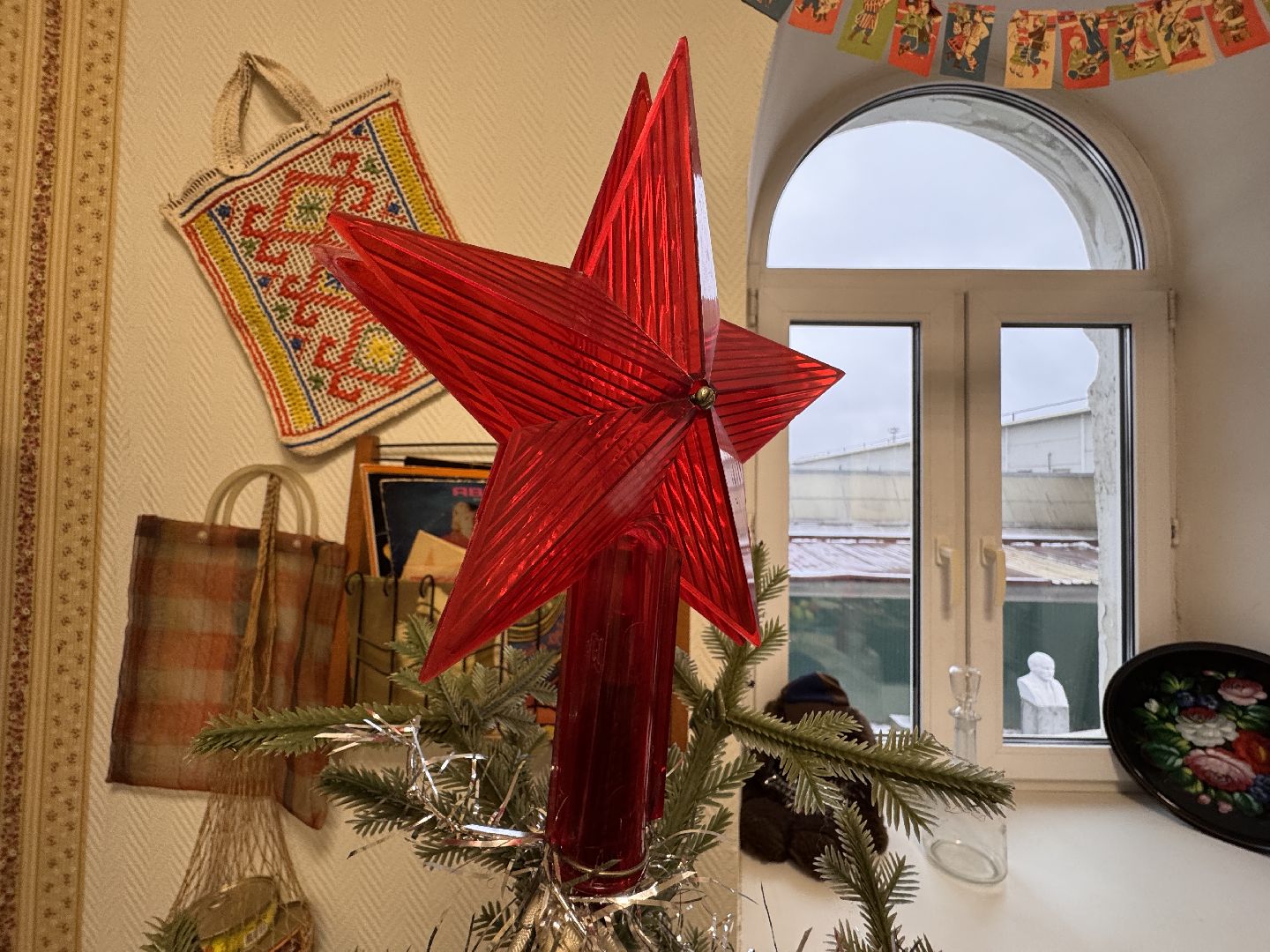 Новогодняя программа, Краеведческий музей, Иван Хохлов художник,Вертикалка,