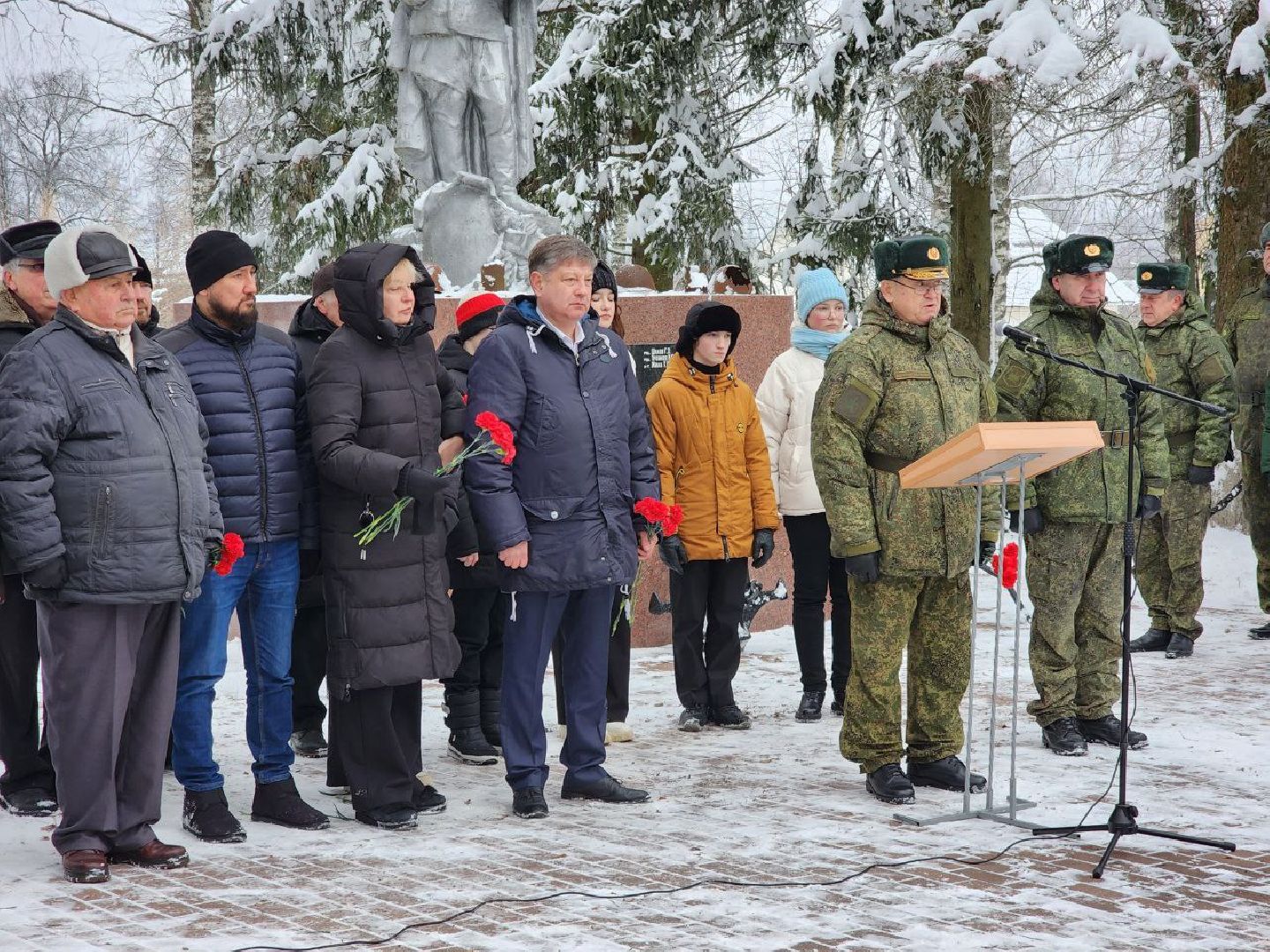 Солнечногорск, Митинг, Герои, День освобождения, вертикалки,