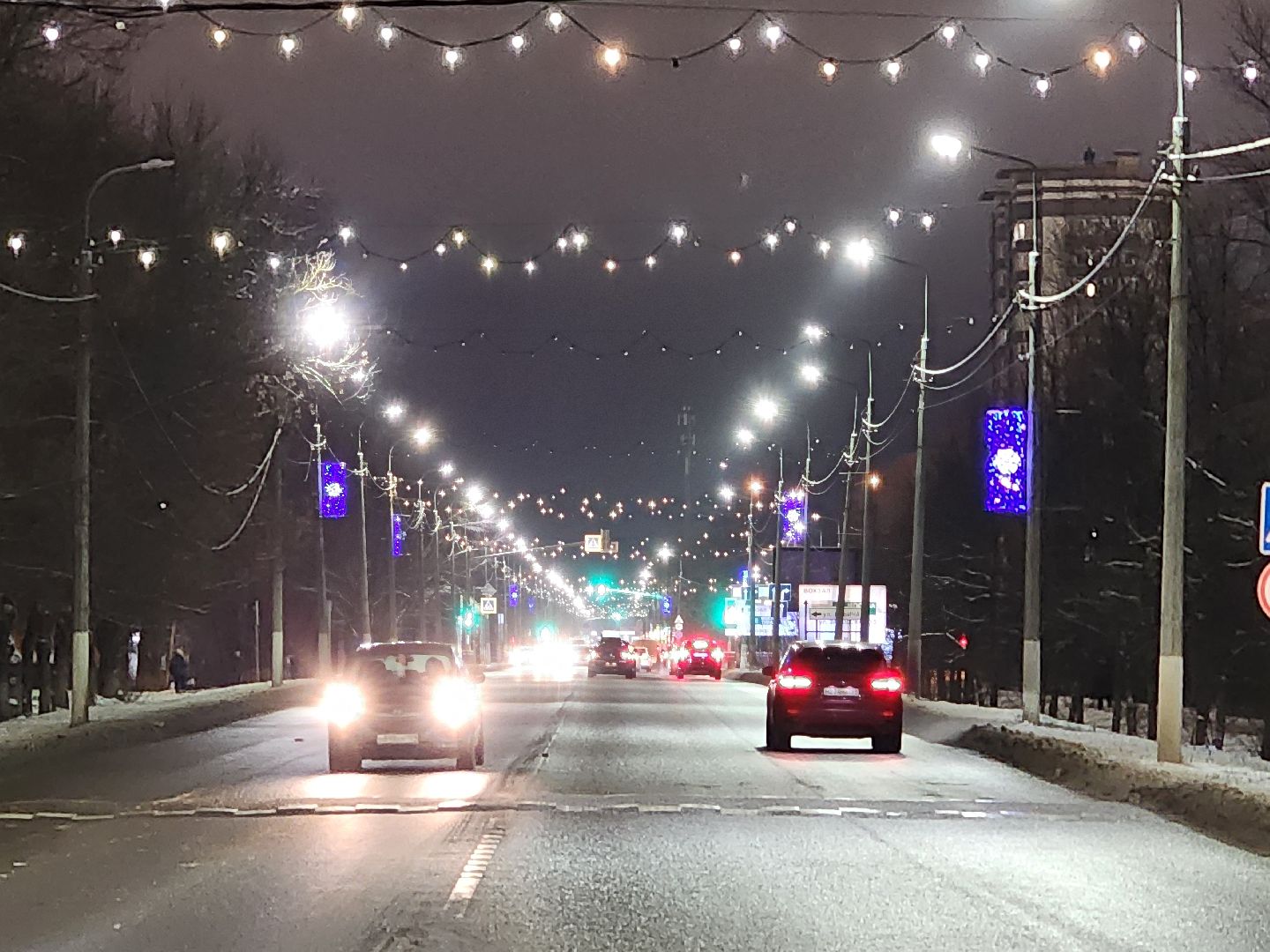 Чехов, улица Чехова, улица Московская, новогодняя иллюминация, светодиодные элементы, световые инсталляции, столбы освещения, фонари, проект губернатора московской области, зима в подмосковье, вертикалки,