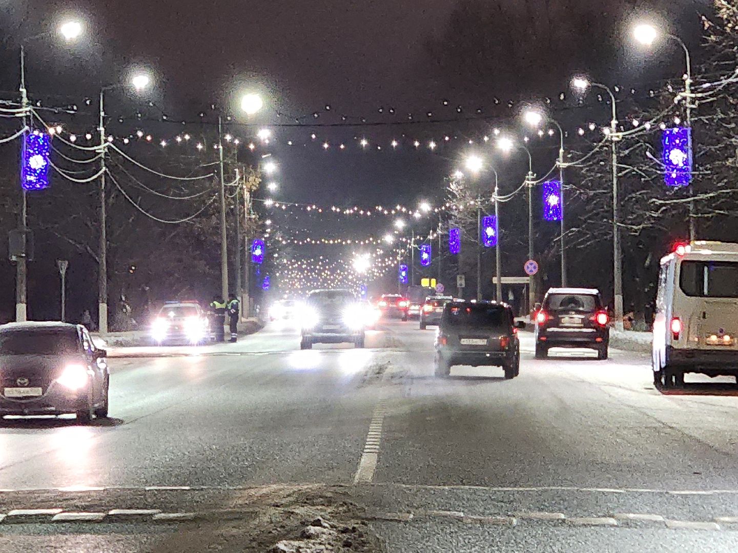 Чехов, улица Чехова, улица Московская, новогодняя иллюминация, светодиодные элементы, световые инсталляции, столбы освещения, фонари, проект губернатора московской области, зима в подмосковье, вертикалки,