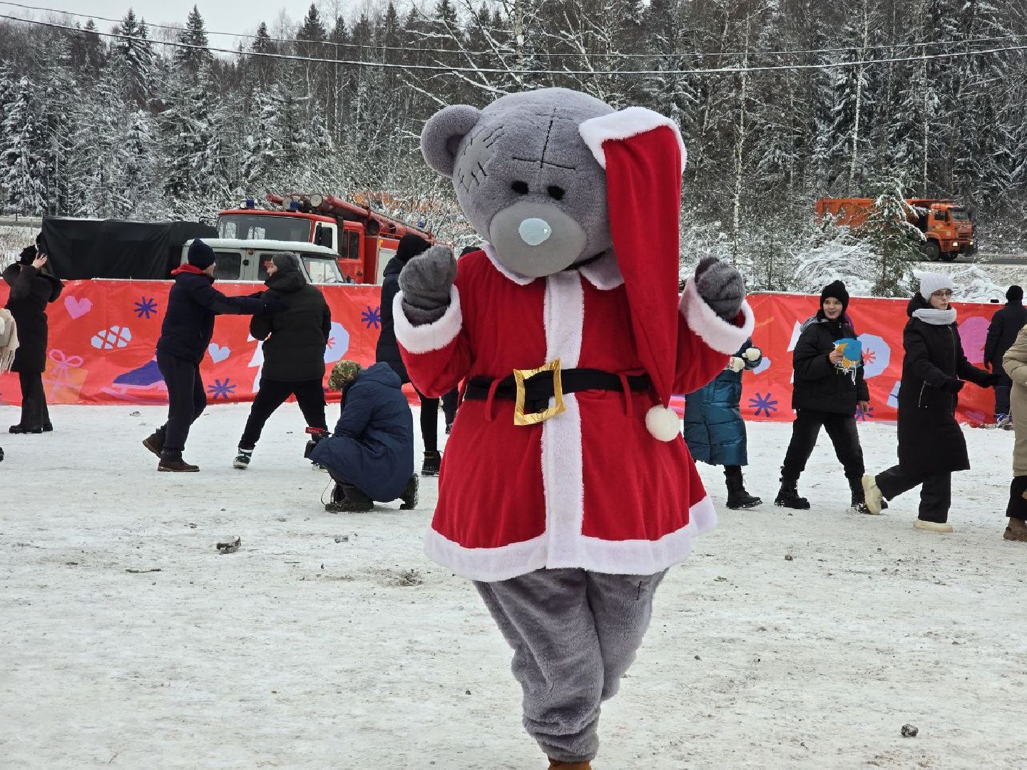можайск, можайский городской округ, новогодняя елка, главная новогодняя елка страны, кремль, соборная площадь, народные гуляния и забавы, праздник, новогодние праздники, новый год, вертикалки,