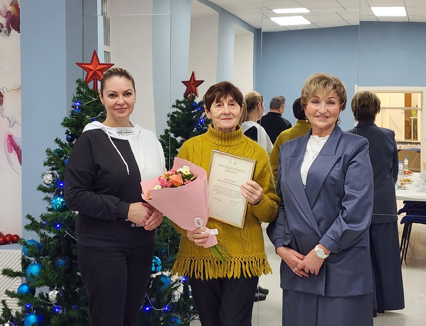 Солнечногорск, вертикалки, активное долголетие, фоновая ходьба, человек идущий,