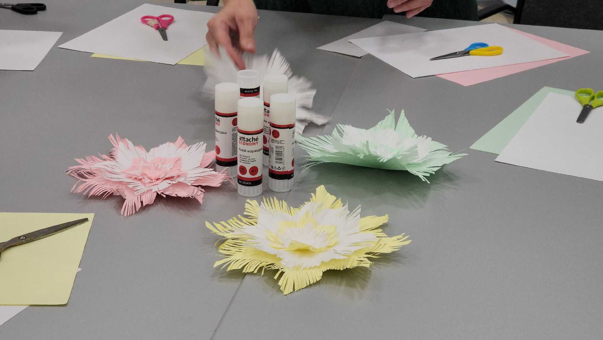 поделка, аппликация, Лобня, новогодние снежинки,