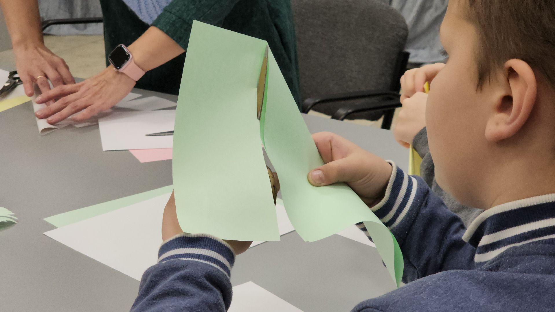 поделка, аппликация, Лобня, новогодние снежинки,