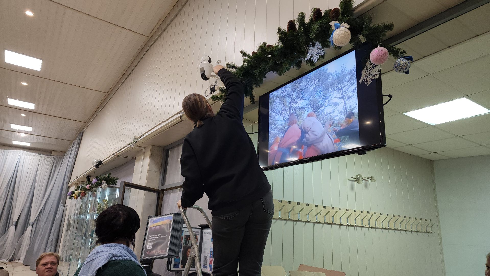 Новогодние украшения, новогодние елки, лобня, вертикалки,