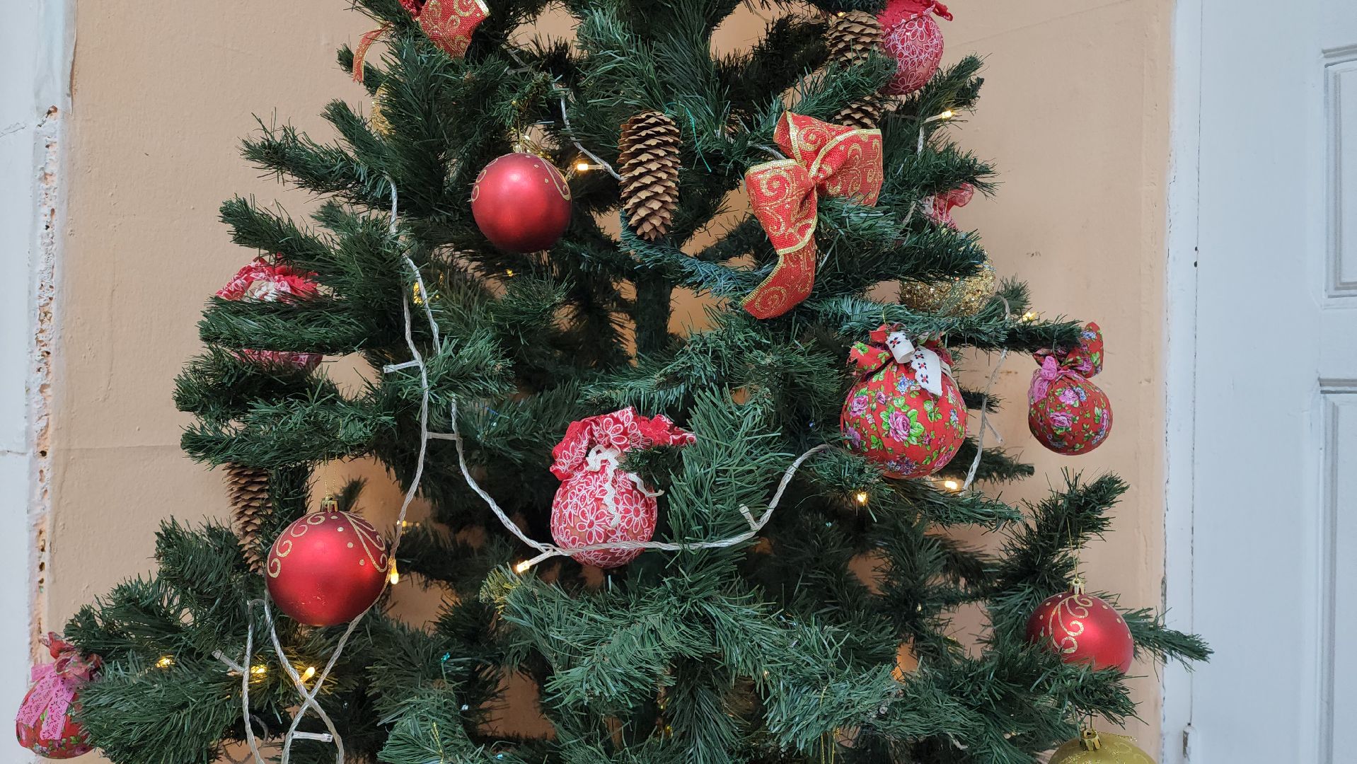 Новогодние украшения, новогодние елки, лобня, вертикалки,