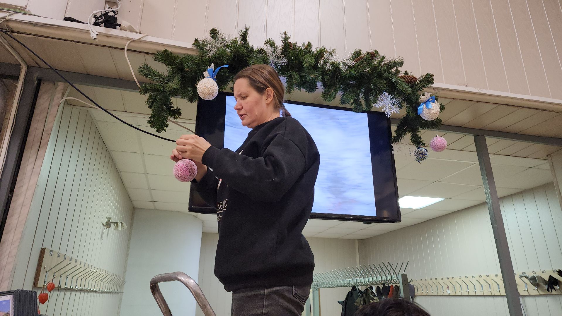 Новогодние украшения, новогодние елки, лобня, вертикалки,