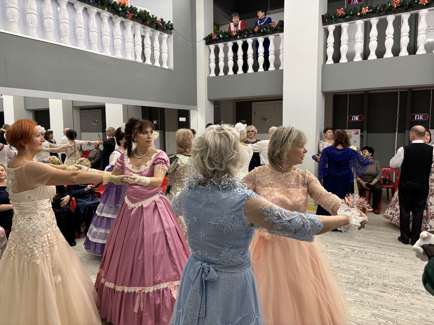 исторические танцы, дом культуры кучино, активное долголетие, активное долголетие танцы,